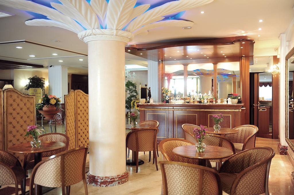 פומזיה Hotel Principe מראה חיצוני תמונה