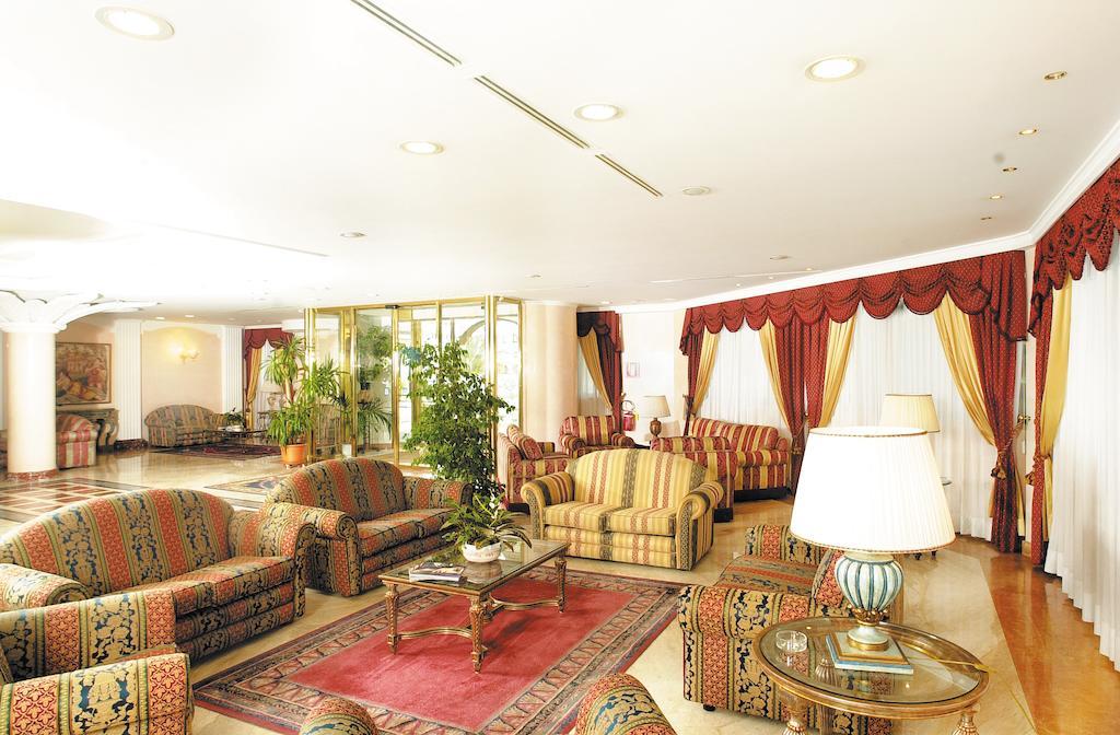 פומזיה Hotel Principe מראה חיצוני תמונה