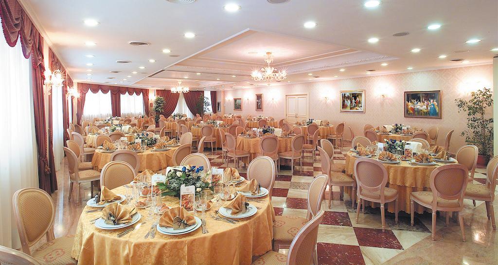 פומזיה Hotel Principe מראה חיצוני תמונה
