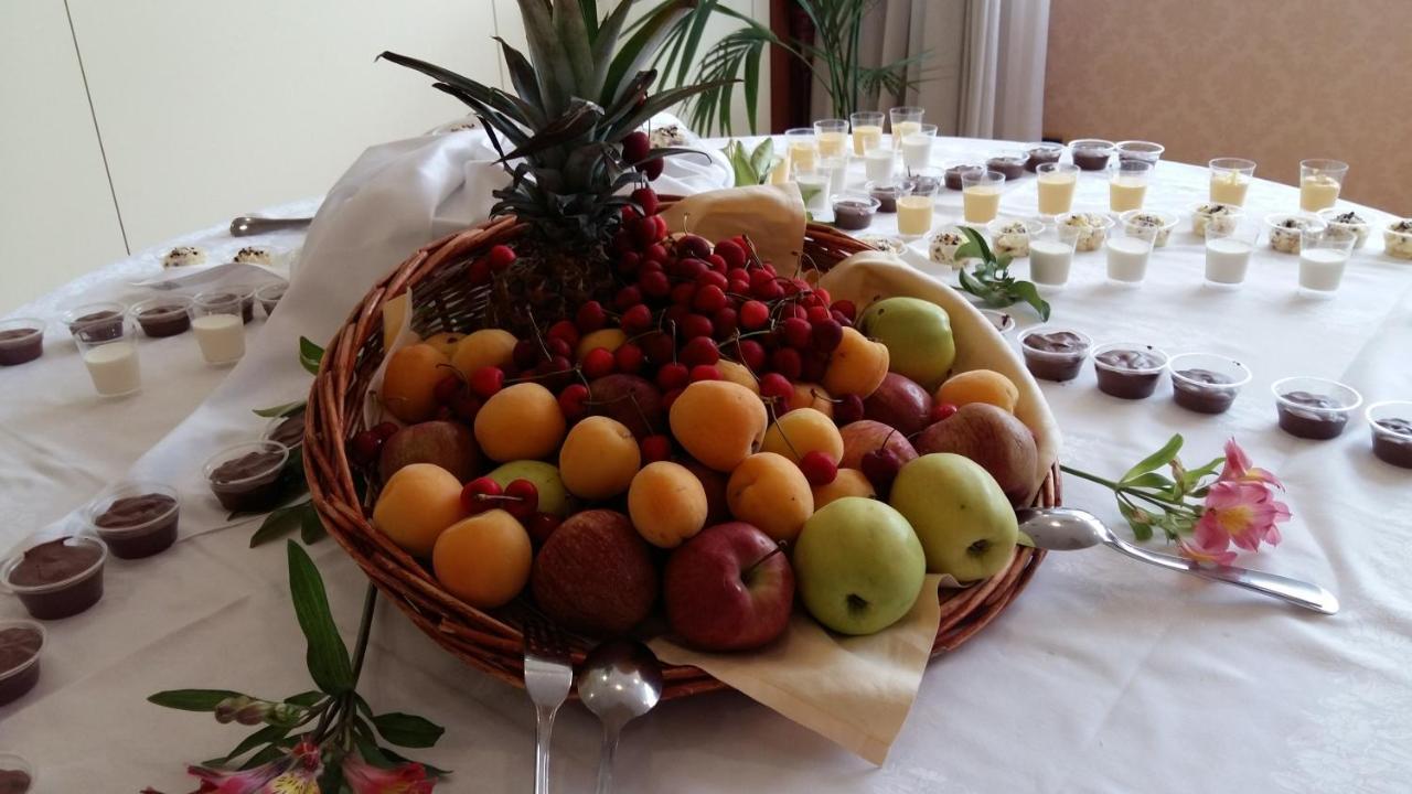 פומזיה Hotel Principe מראה חיצוני תמונה
