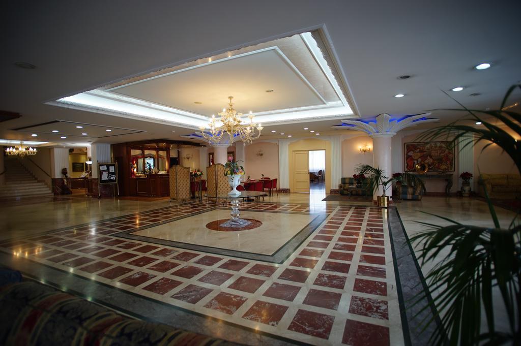 פומזיה Hotel Principe מראה חיצוני תמונה