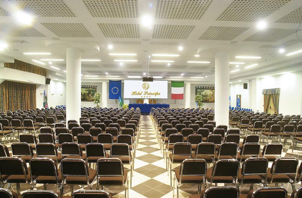 פומזיה Hotel Principe מראה חיצוני תמונה