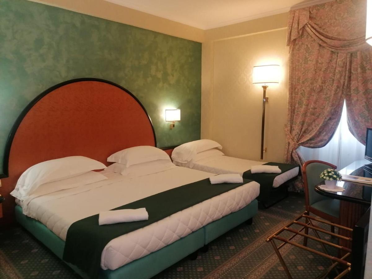 פומזיה Hotel Principe מראה חיצוני תמונה